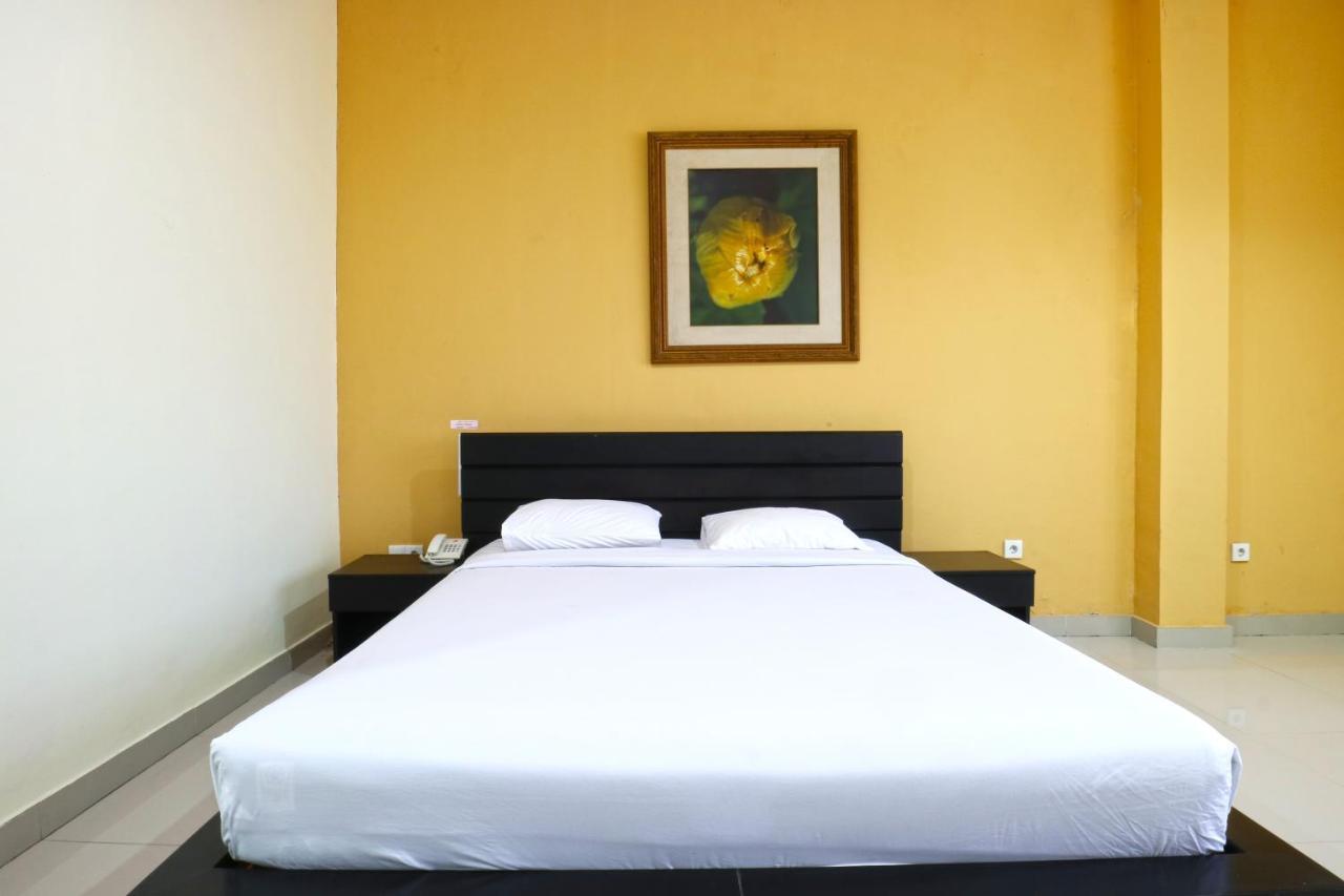 Prima Inn Kuta Lombok Esterno foto