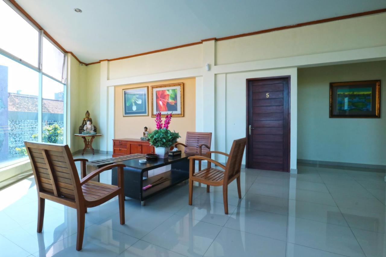 Prima Inn Kuta Lombok Esterno foto