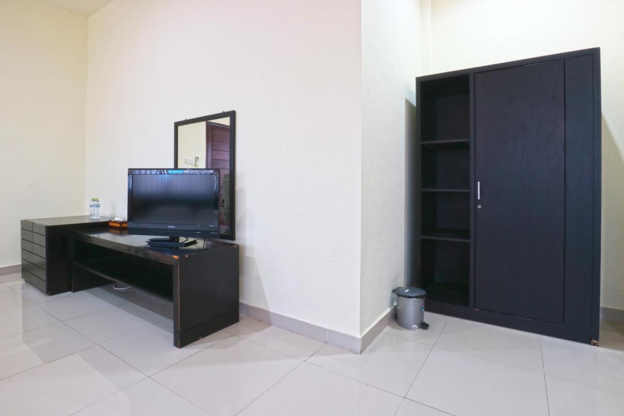 Prima Inn Kuta Lombok Esterno foto